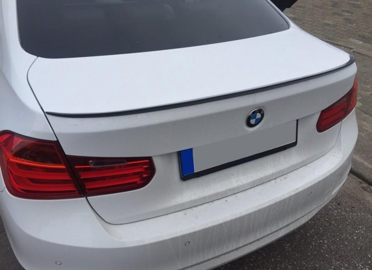 BMW 3 F30:Spojler na zadnú kapotu M3-LOOK - Kliknutím na obrázok zatvorte -