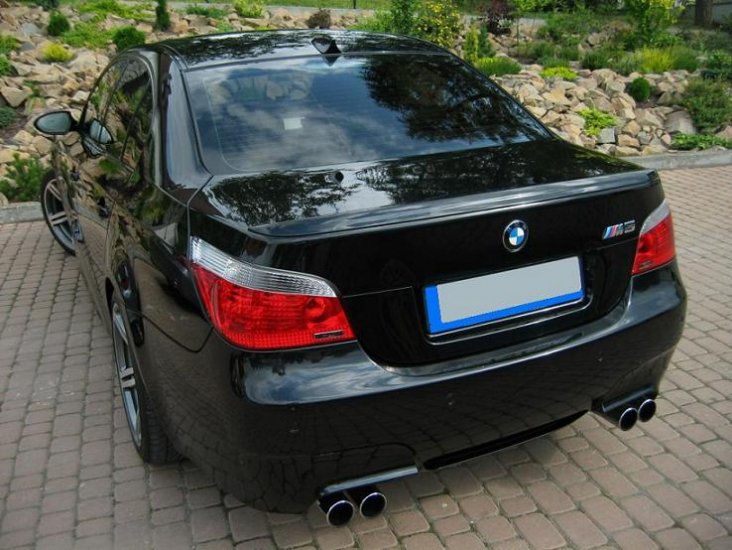 BMW E 60:SPOJLER NA ZADNÚ KAPOTU M POWER-LOOK - Kliknutím na obrázok zatvorte -