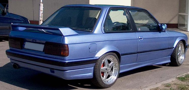 BMW E-30 SPOJLER POD ZADNÝ NÁRAZNÍK BM3-12 - Kliknutím na obrázok zatvorte -