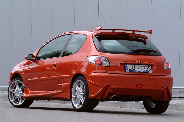 PEUGEOT 206:ZADNÝ NÁRAZNÍK:AUTO-R - Kliknutím na obrázok zatvorte -