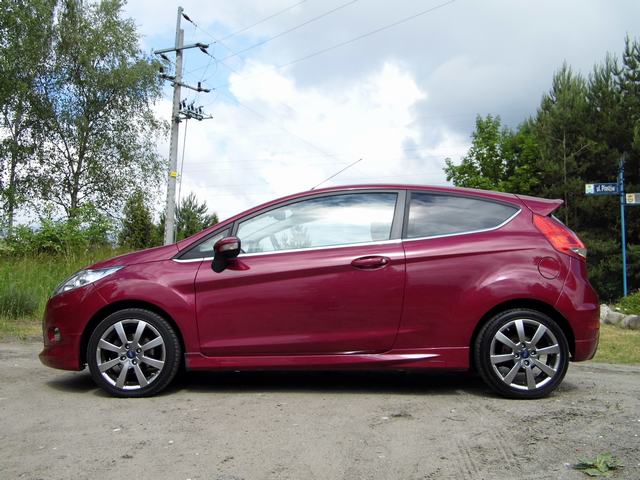 FORD FIESTA 3-Dv.2009-2013:Kryty prahov SPORT-Look /Pár/ - Kliknutím na obrázok zatvorte -