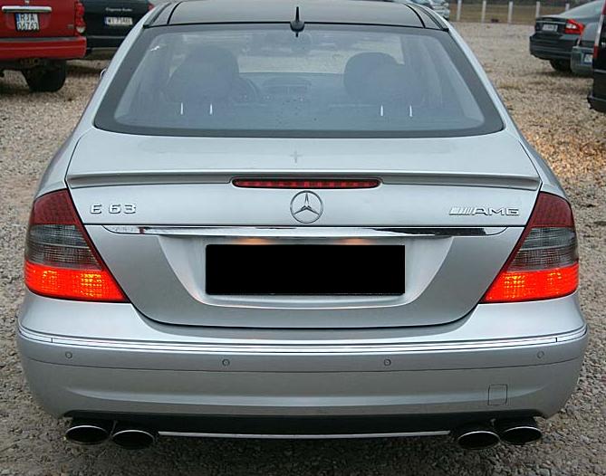 MERCEDES E W211:SPOJLER NA ZADNÚ KAPOTU RF-LOOK - Kliknutím na obrázok zatvorte -