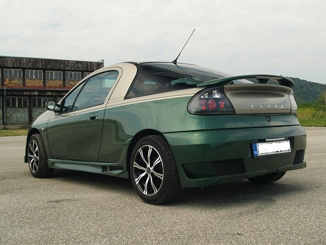 OPEL TIGRA-zadný nárazník-typ NEO-2. - Kliknutím na obrázok zatvorte -