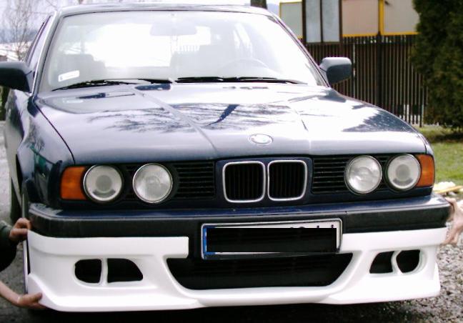 BMW E 34:SPOJLER NA PREDNÝ NÁRAZNÍK R-10 - Kliknutím na obrázok zatvorte -