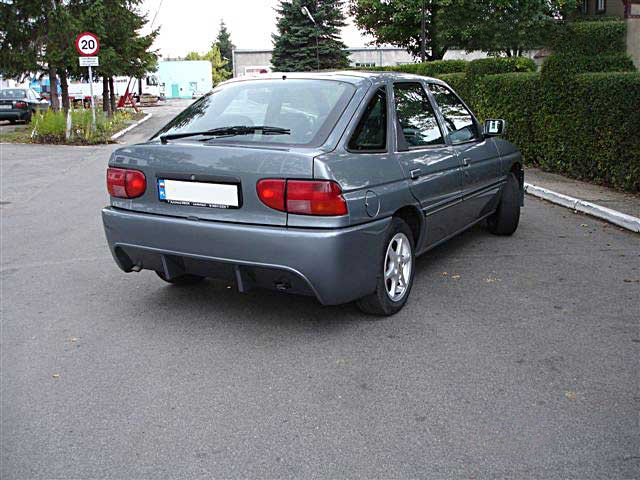 FORD ESCORT 1993-1999:ZADNÝ NÁRAZNÍK ZEUSS - Kliknutím na obrázok zatvorte -