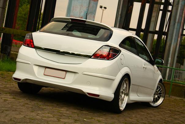 OPEL ASTRA H 3-Dver. GTC:Spojler na zadný nárazník RF - Kliknutím na obrázok zatvorte -
