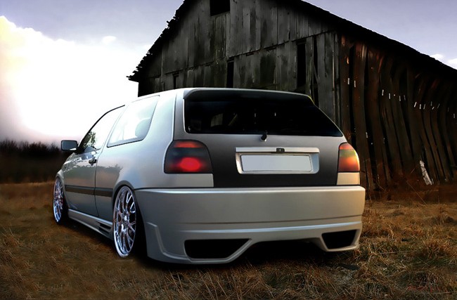 VW GOLF 3 : ZADNÝ NÁRAZNÍK MODENA-2 - Kliknutím na obrázok zatvorte -